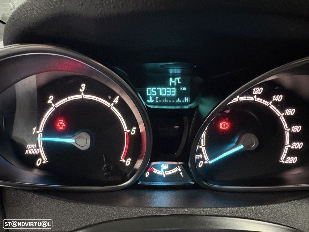 Ford Fiesta 1.5 TDCi Titanium - 8