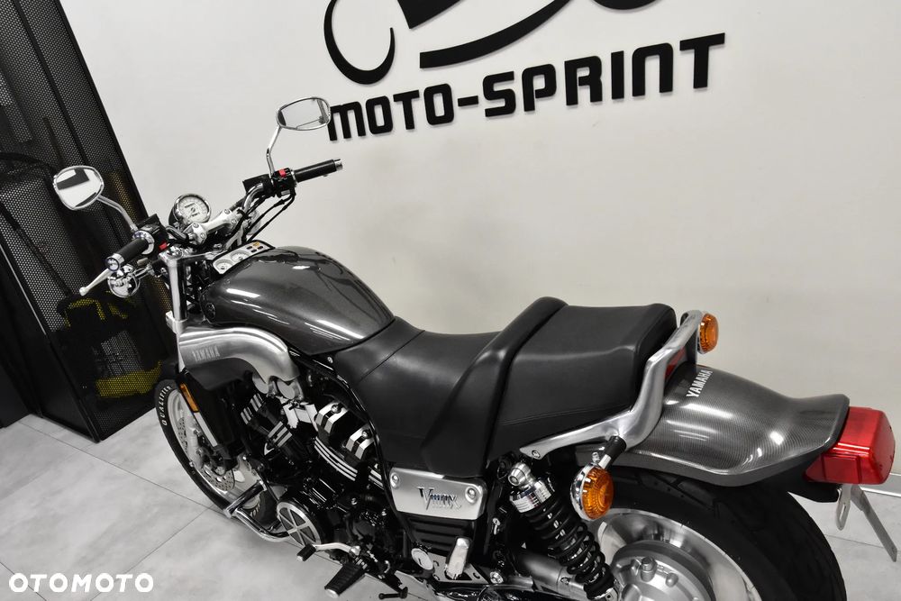 Yamaha V-MAX - 14