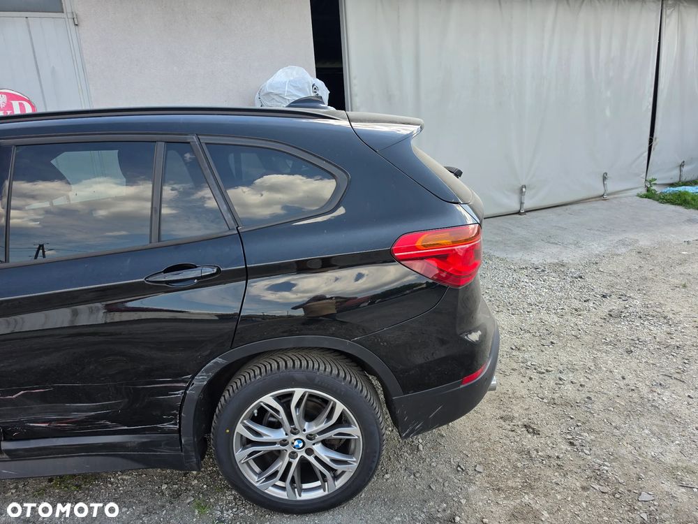 BMW X1 sDrive18i - 27