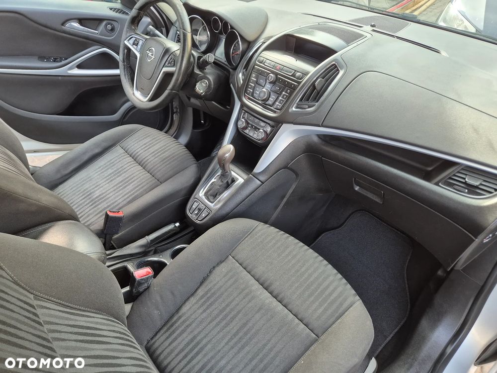 Opel Zafira - 14