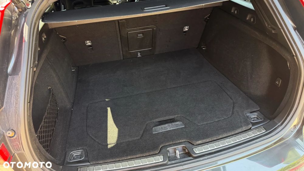 Volvo V60 B4 D Geartronic RDesign - 32