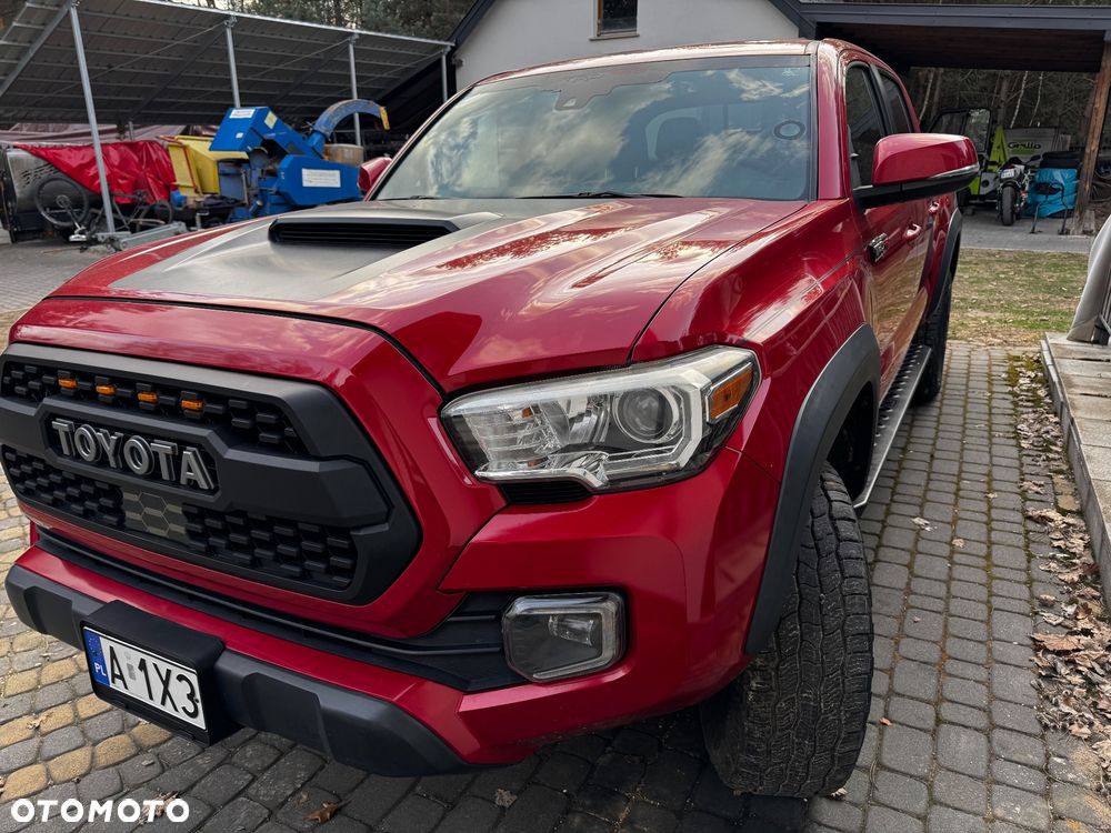 Toyota Tacoma - 3