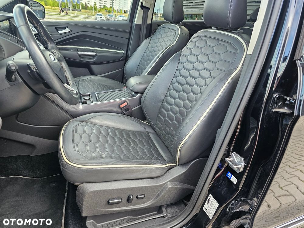 Ford Kuga 2.0 TDCi 4x4 Vignale - 19