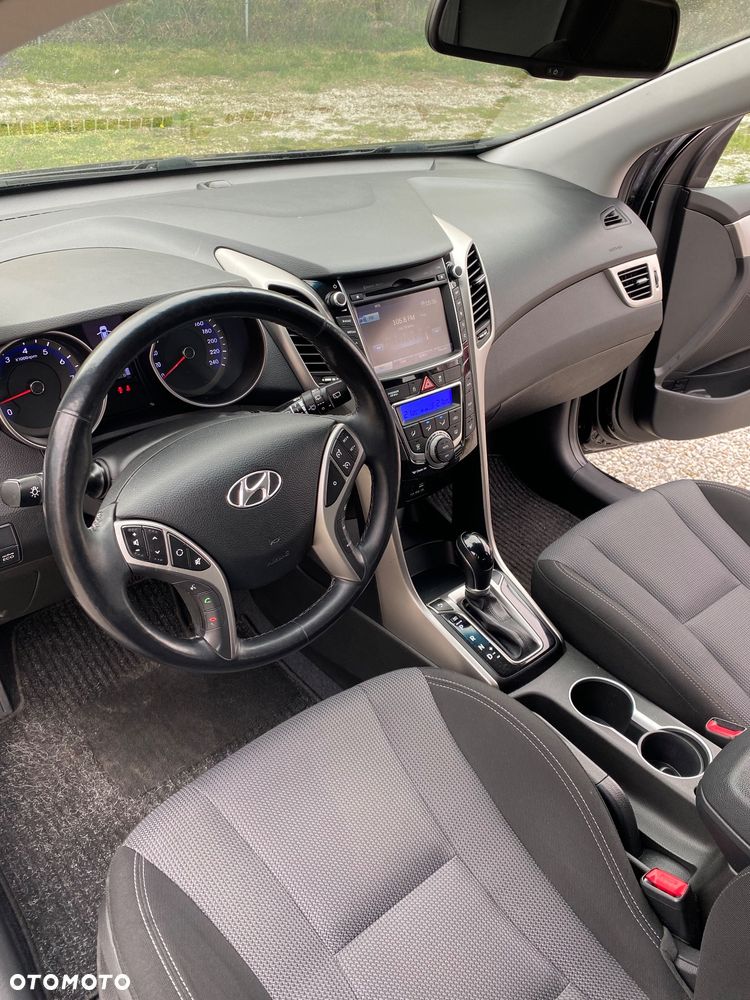 Hyundai i30 blue 1.6 GDI DCT Premium - 20