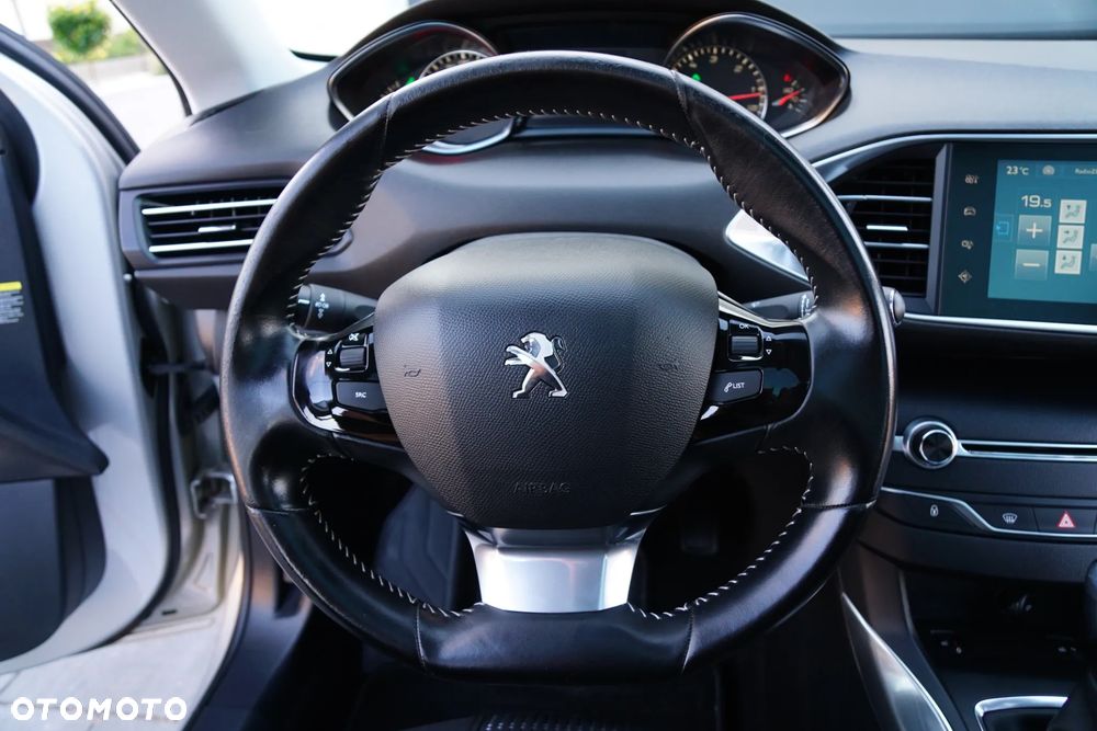 Peugeot 308 BlueHDi FAP 120 EAT6 Stop & Start Allure - 32