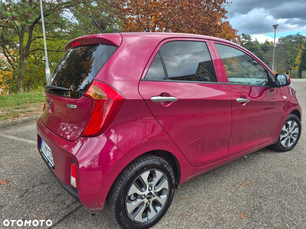 Kia Picanto 1.2 ISG UEFA EURO 2016 - 11