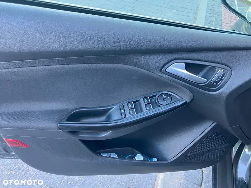 Ford Focus 1.5 EcoBoost Start-Stopp-System Titanium - 10