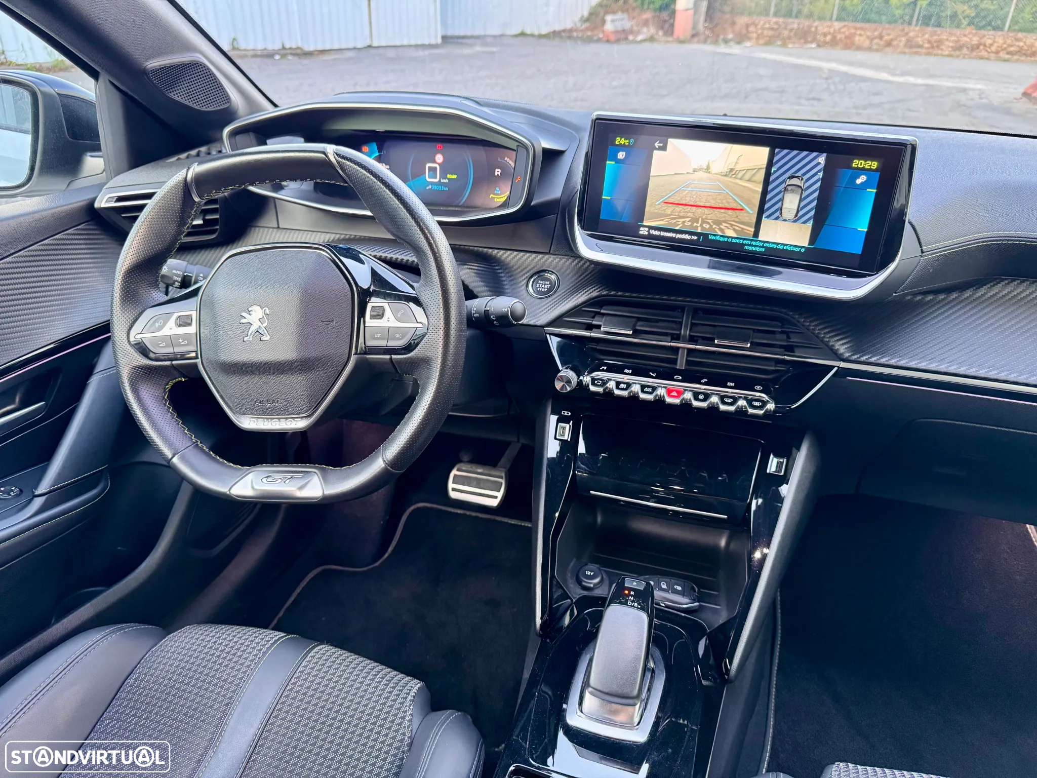 Peugeot e-208 50 kWh GT - 11