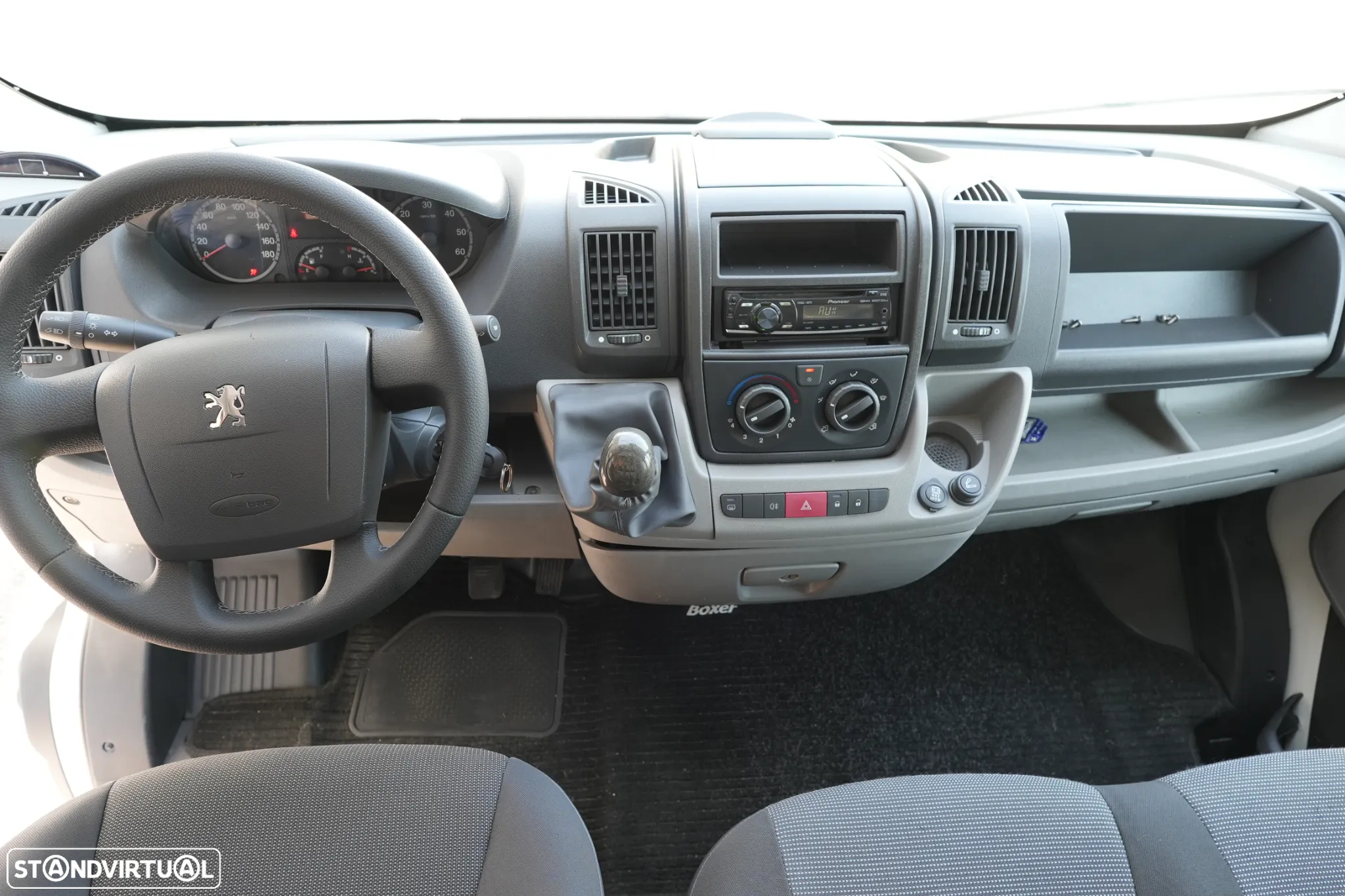 Peugeot Boxer Maxi Longa 2.2HDI 120cv L4H2 - 12