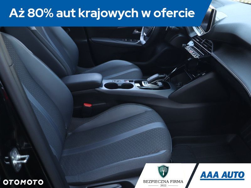 Peugeot 2008 - 11