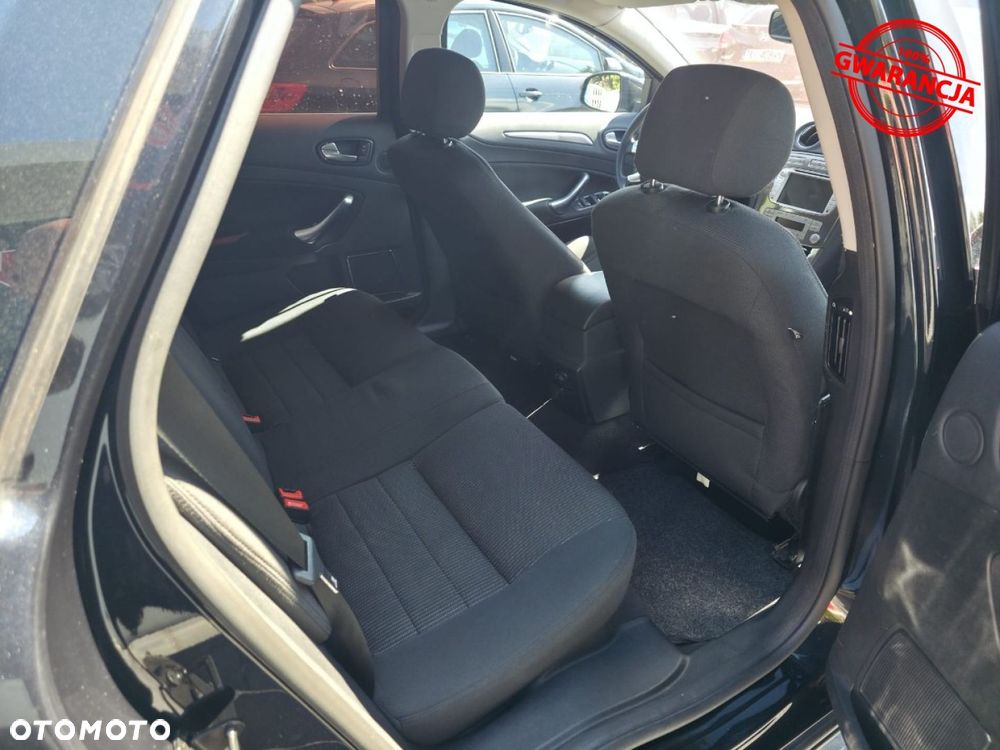 Ford Mondeo - 22