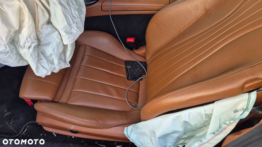Mercedes-Benz Klasa E 220 d 4Matic Coupe 9G-TRONIC Avantgarde - 5