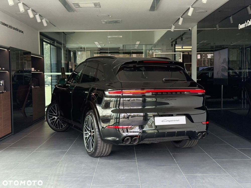 Porsche Cayenne - 6