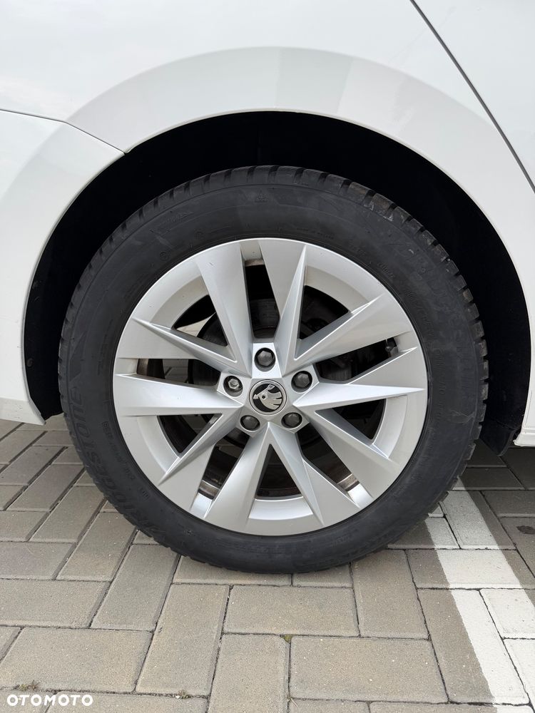 Skoda Octavia 1.5 TSI ACT Ambition - 8