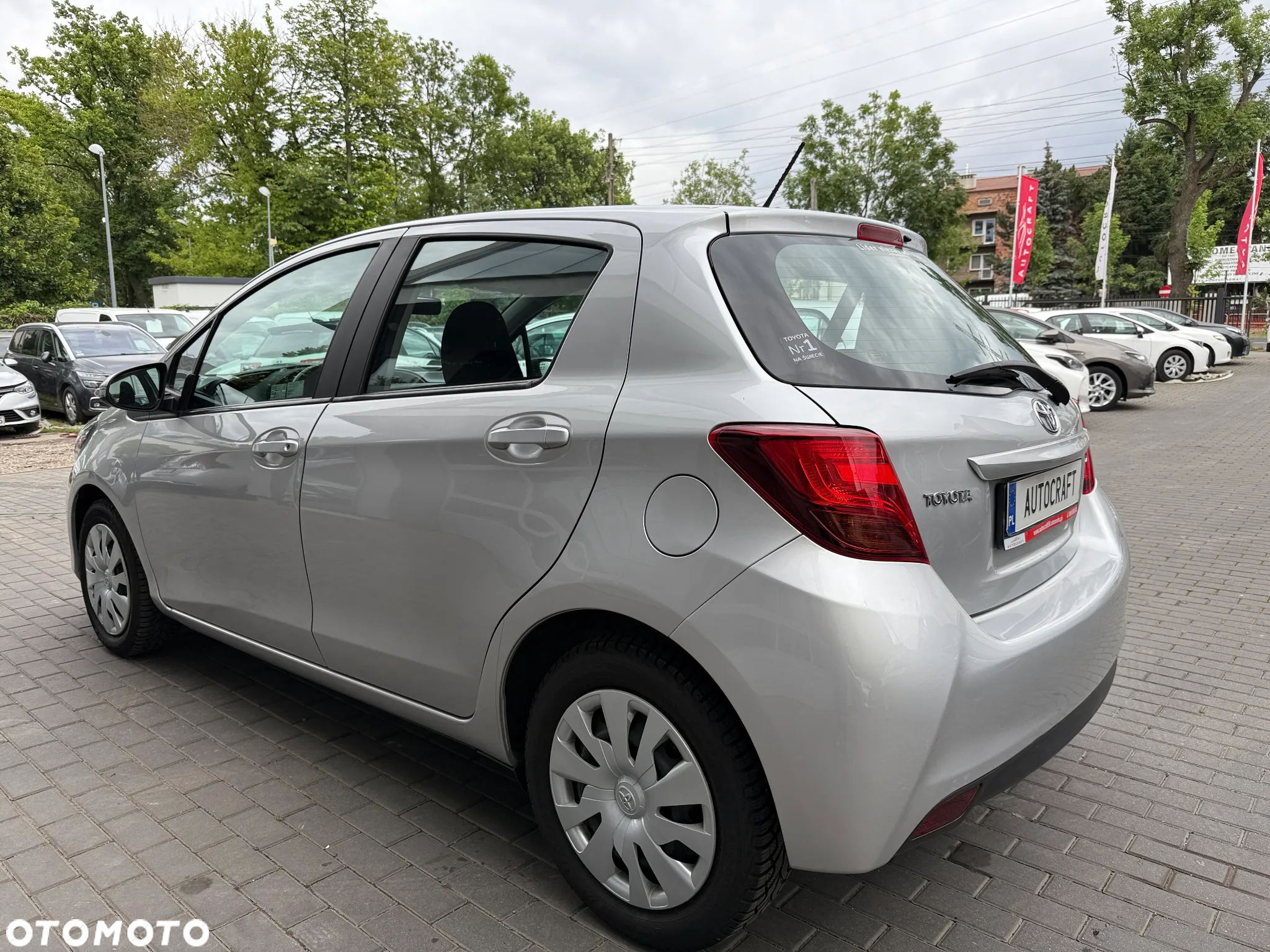 Toyota Yaris 1.0 Premium - 19