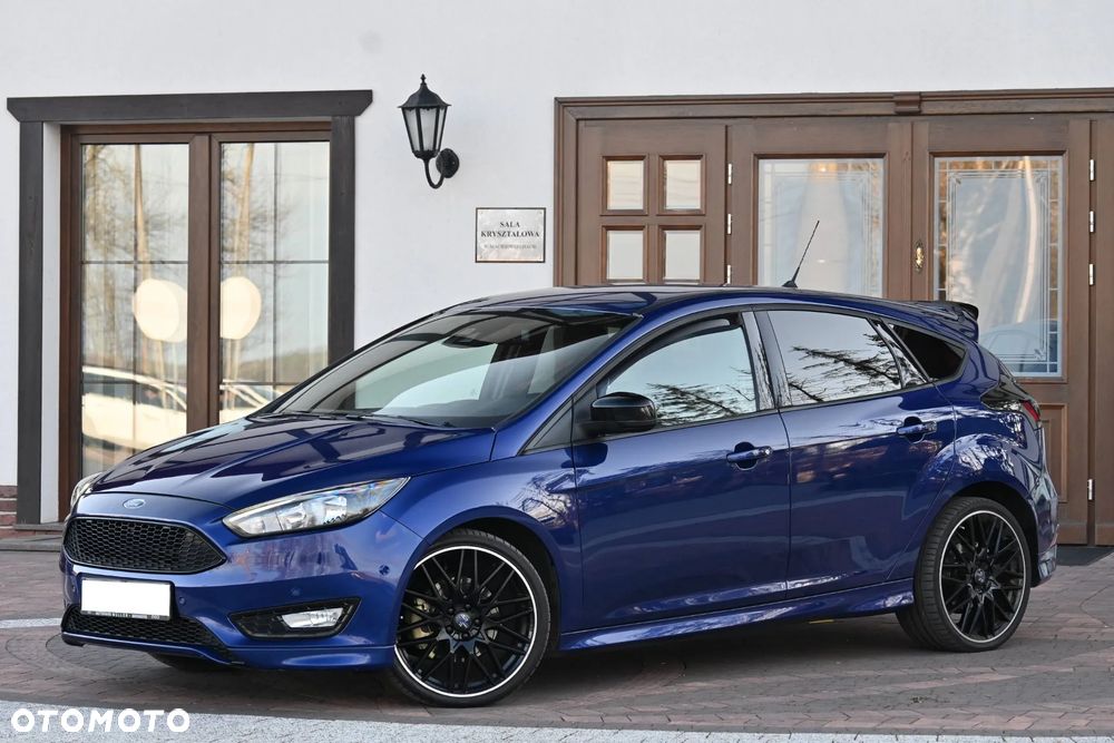 Ford Focus SW 1.5 EcoBoost S&S ST-LINE - 4