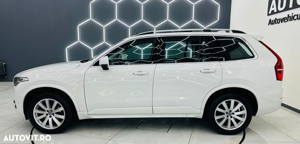 Volvo XC 90 D5 AWD Geartronic Momentum - 36