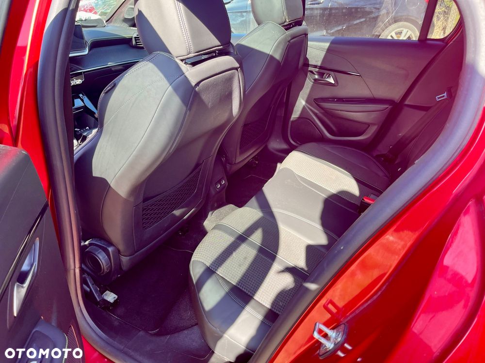 Peugeot 208 PureTech 100 GT Pack - 12