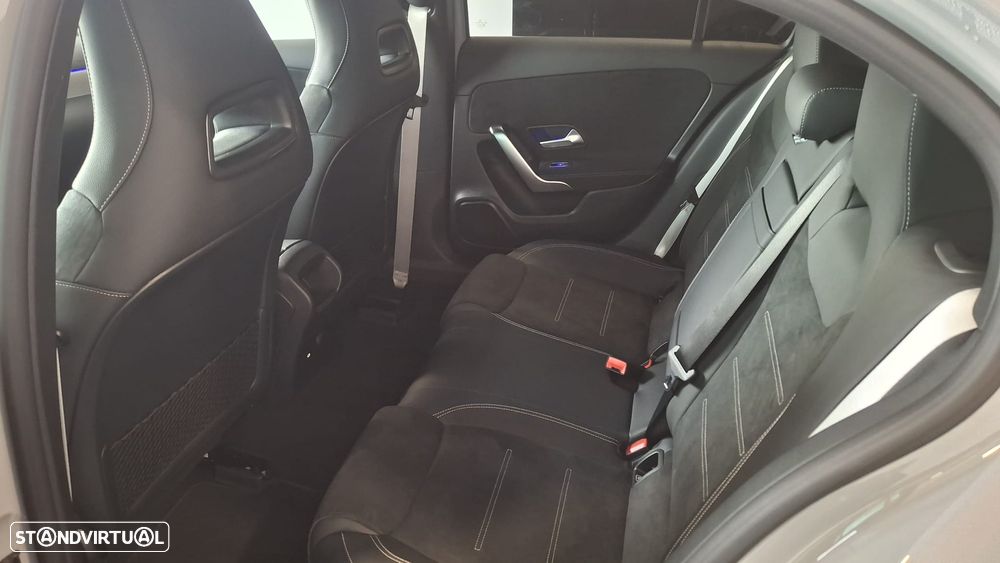 Mercedes-Benz A 180 d 8G-DCT Special Edition - 17