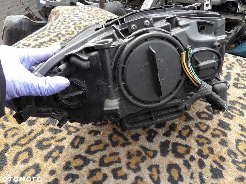 BMW - F10 - H7 - LEWA LAMPA PRZEDNIA - KOMPLETNA - WYRWANE UCHO - 7203242 - 3