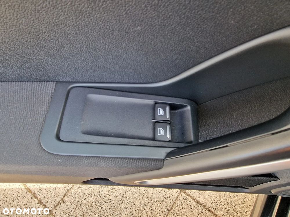 Volkswagen Beetle 2.0 TDI DPF Sport - 11