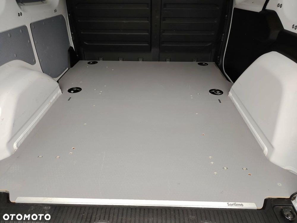 Opel Combo 1.2 benzyna Vat! rok2020 navi klima 3-osobowy tempomat grzana szyba fotele hak - 15