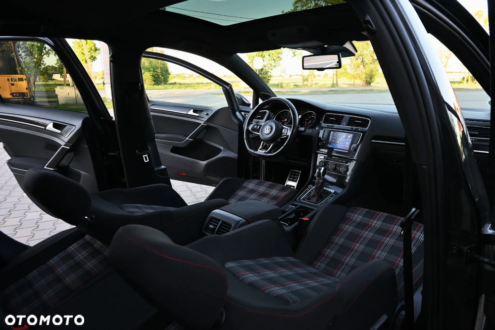 Volkswagen Golf 2.0 TSI BMT GTI Performance DSG - 25