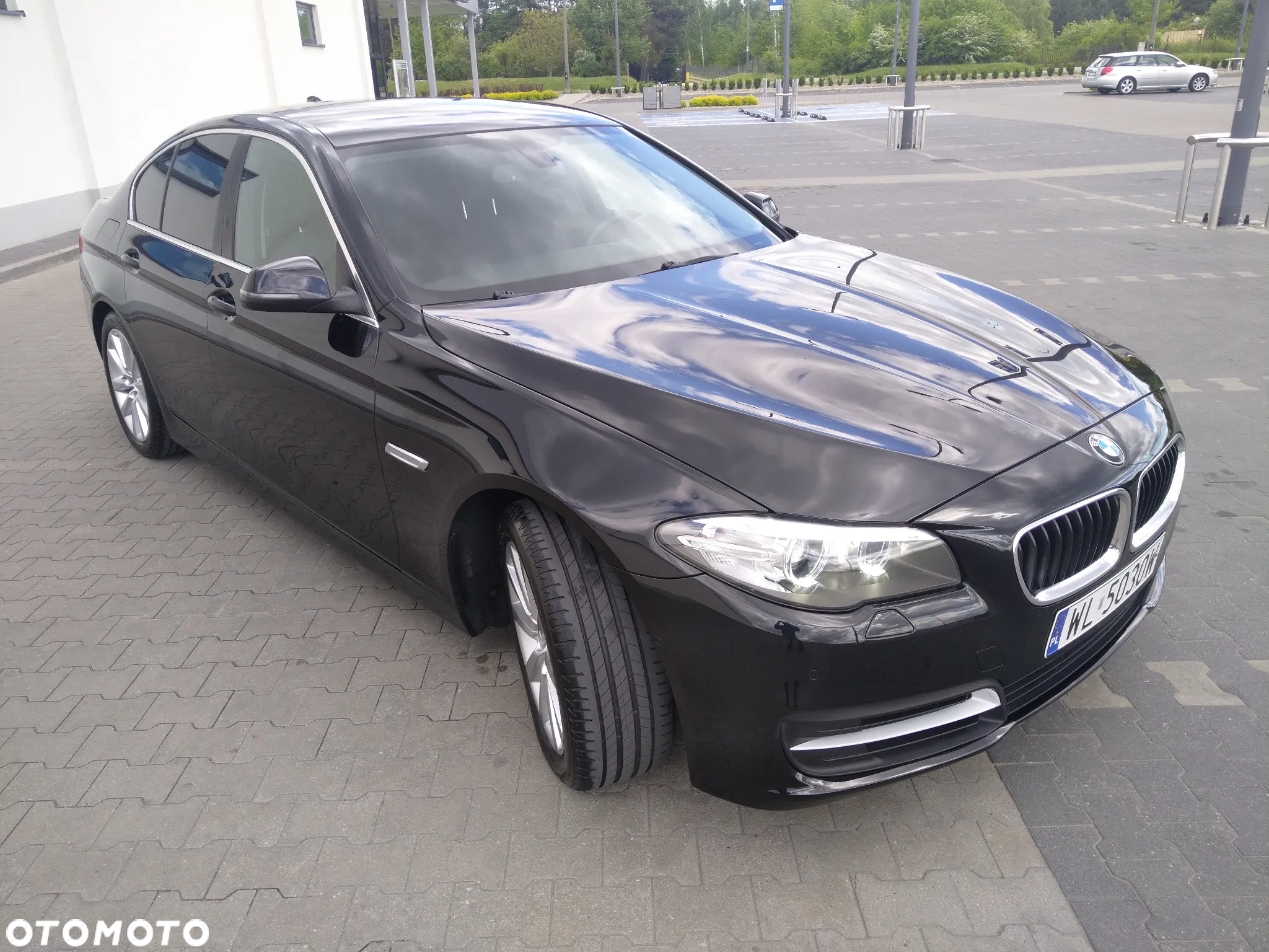 BMW Seria 5 520d xDrive - 16