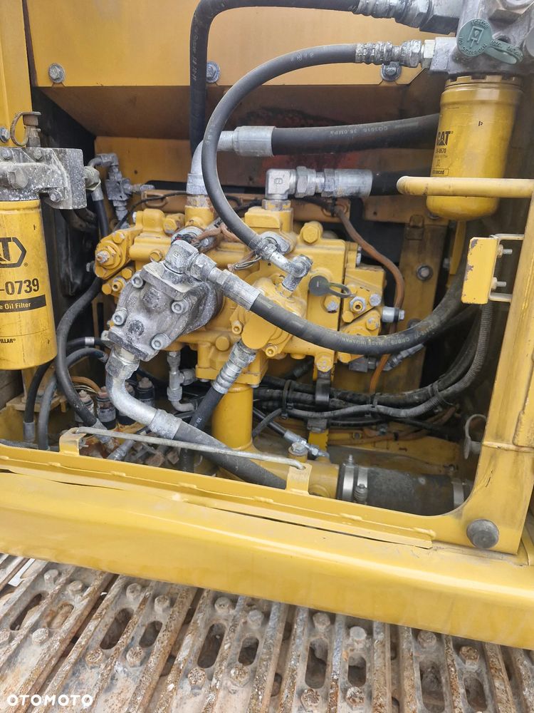 Caterpillar 319D - 5