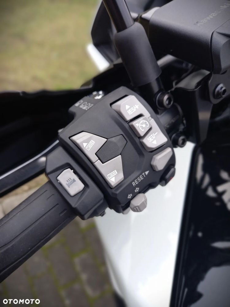 Kawasaki Versys 1000 - 7