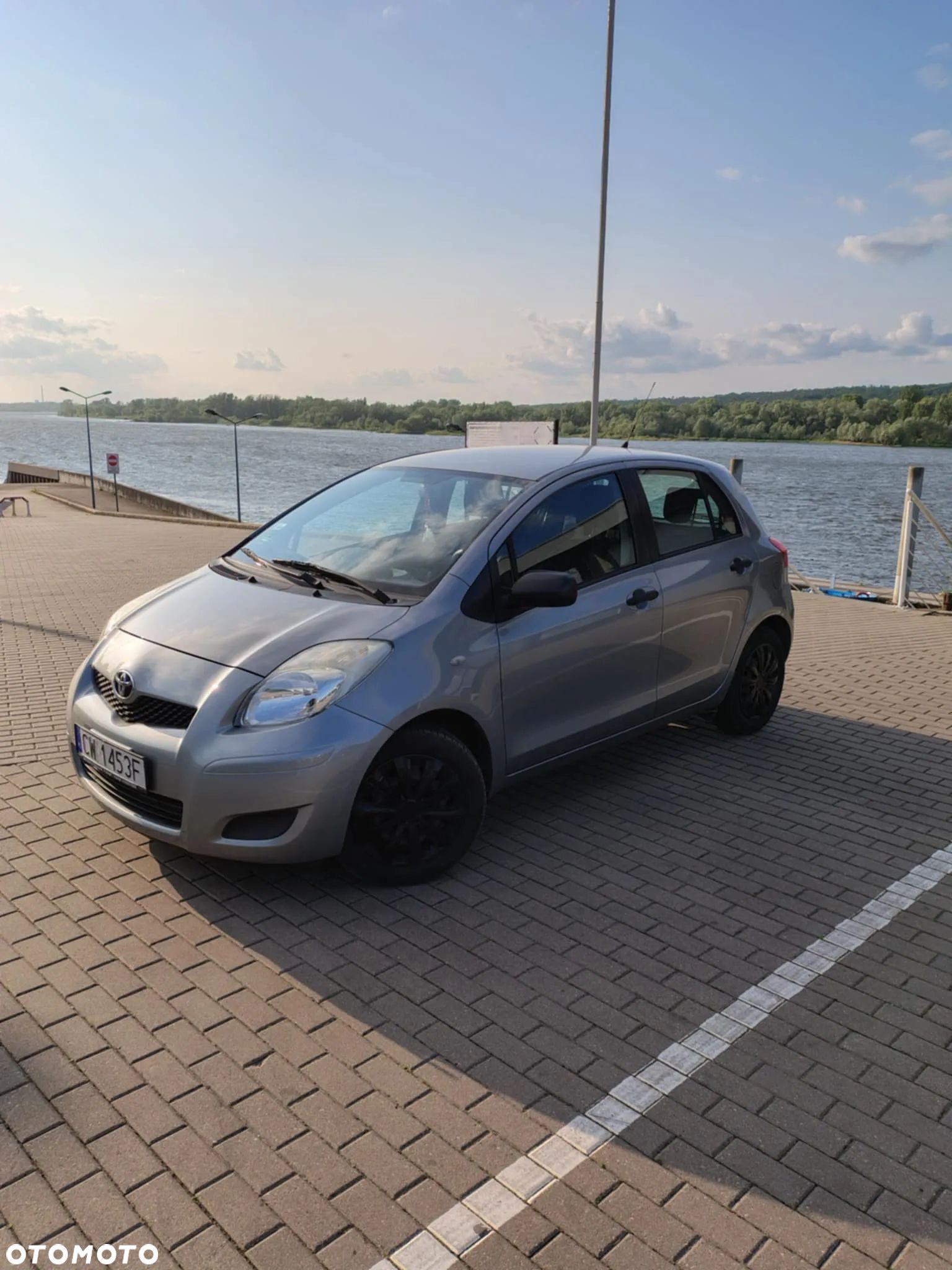 Toyota Yaris - 1