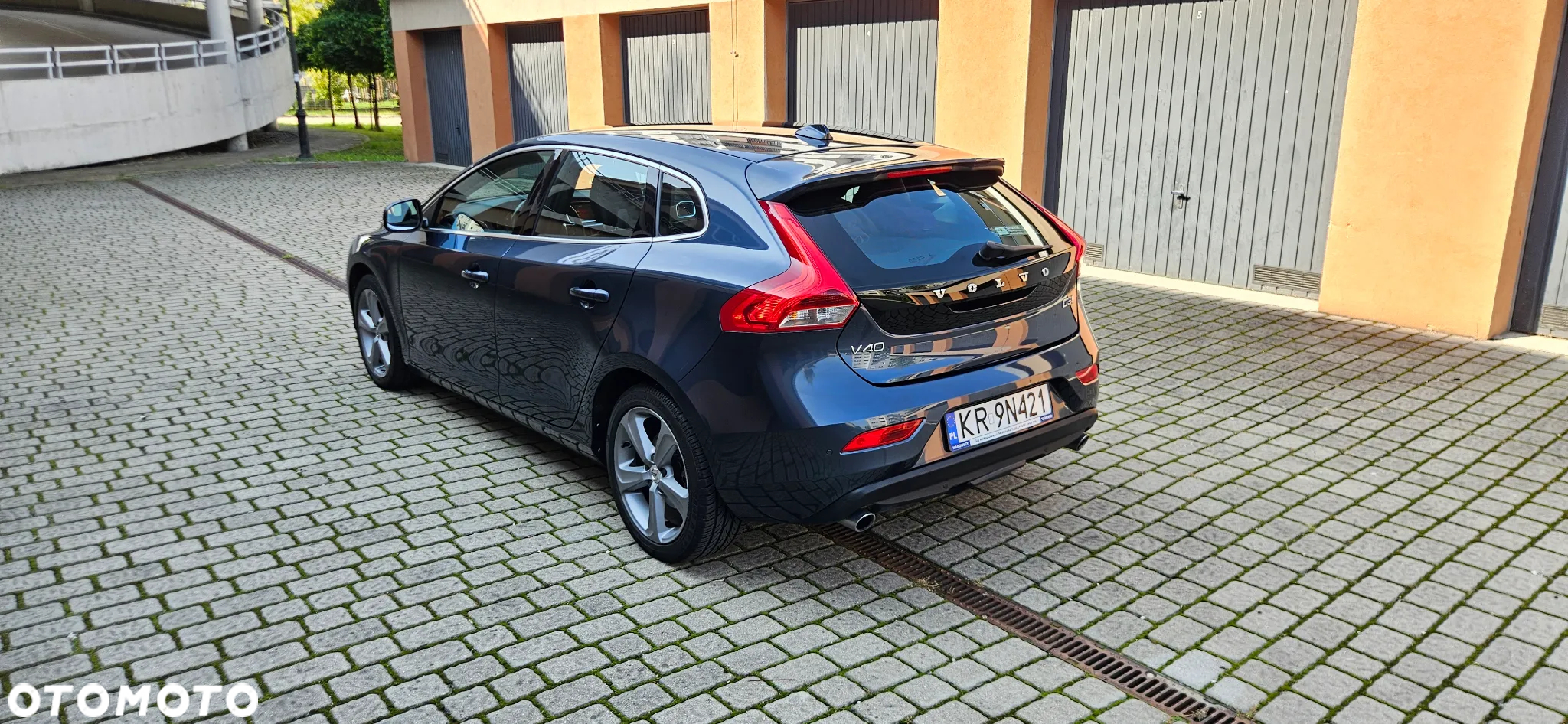 Volvo V40 D3 Drive-E Momentum - 13