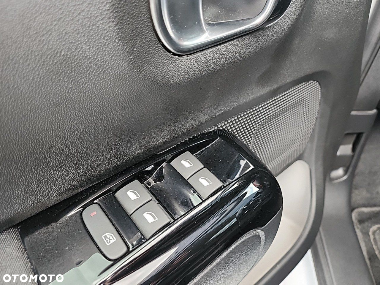 Citroën C3 1.2 PureTech GPF Shine S&S - 14
