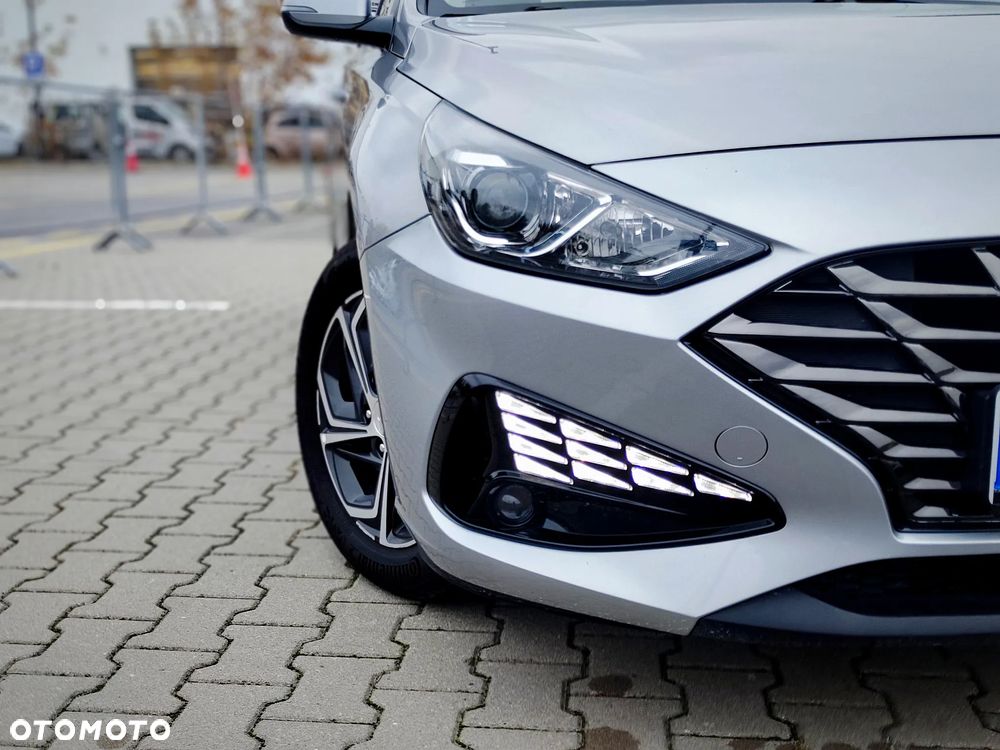 Hyundai i30 1.5 DPI Comfort - 14