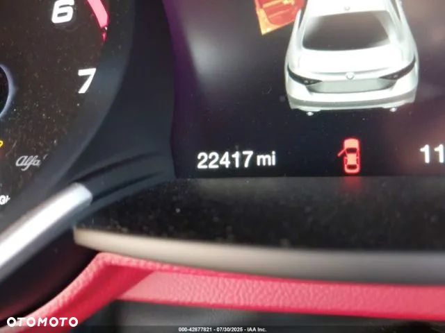 Alfa Romeo Giulia 2.0 Turbo 16V AT8 Veloce Ti - 16