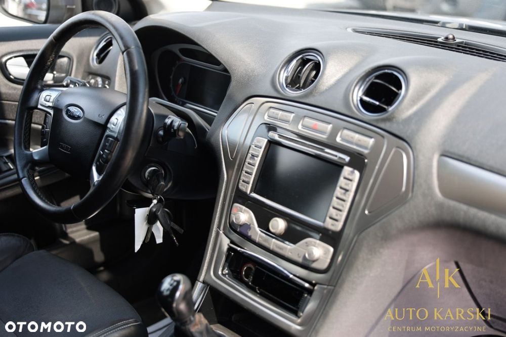 Ford Mondeo - 23