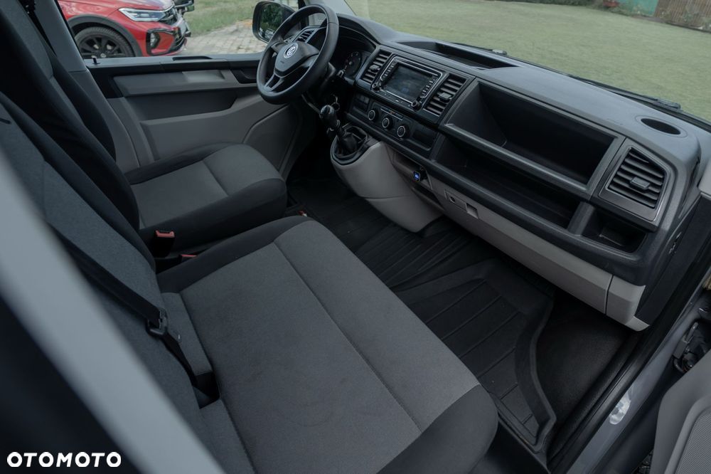 Volkswagen Transporter - 25