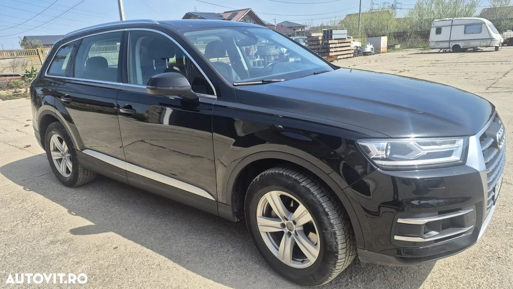 Audi Q7 - 1