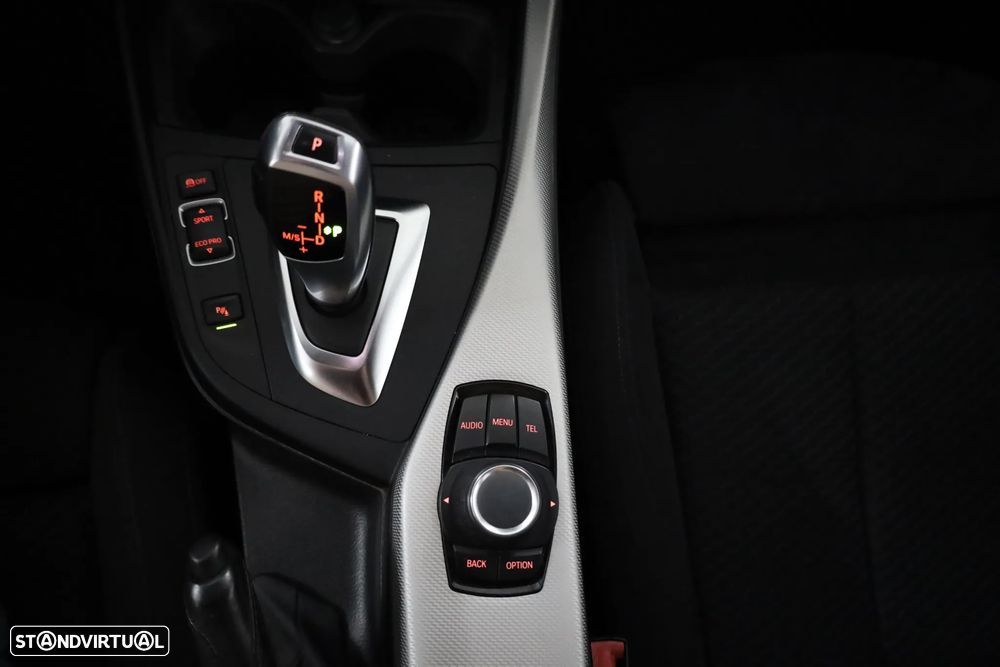 BMW 118 d Aut. M Sport - 13