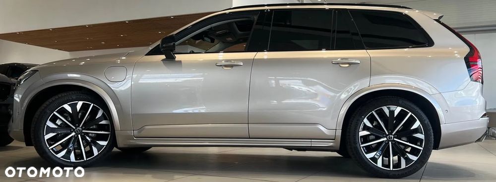 Volvo XC 90 T8 AWD Plug-In Hybrid Ultra Dark 7os - 2