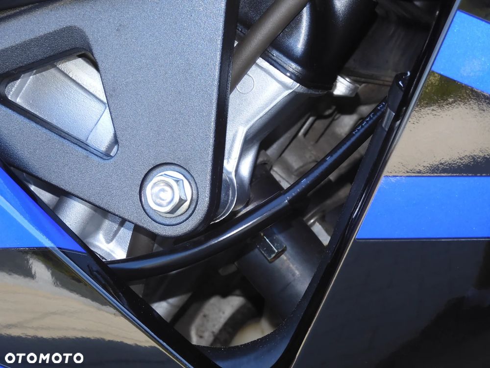 Honda CBR - 8