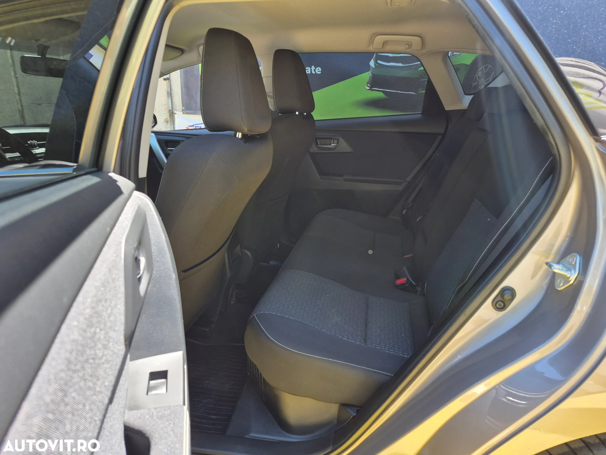 Toyota Auris 1.8 L VVT-i TS Hybrid Luna - 10