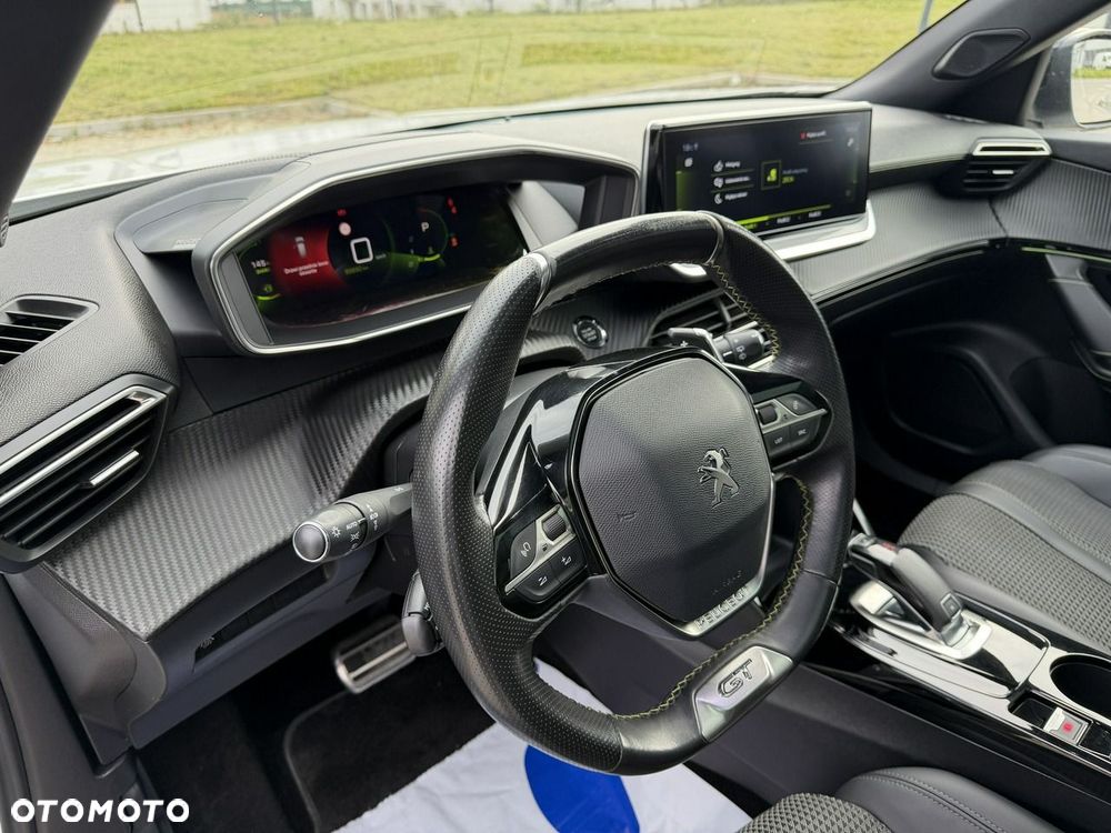 Peugeot 2008 PureTech 130 EAT8 GT - 19
