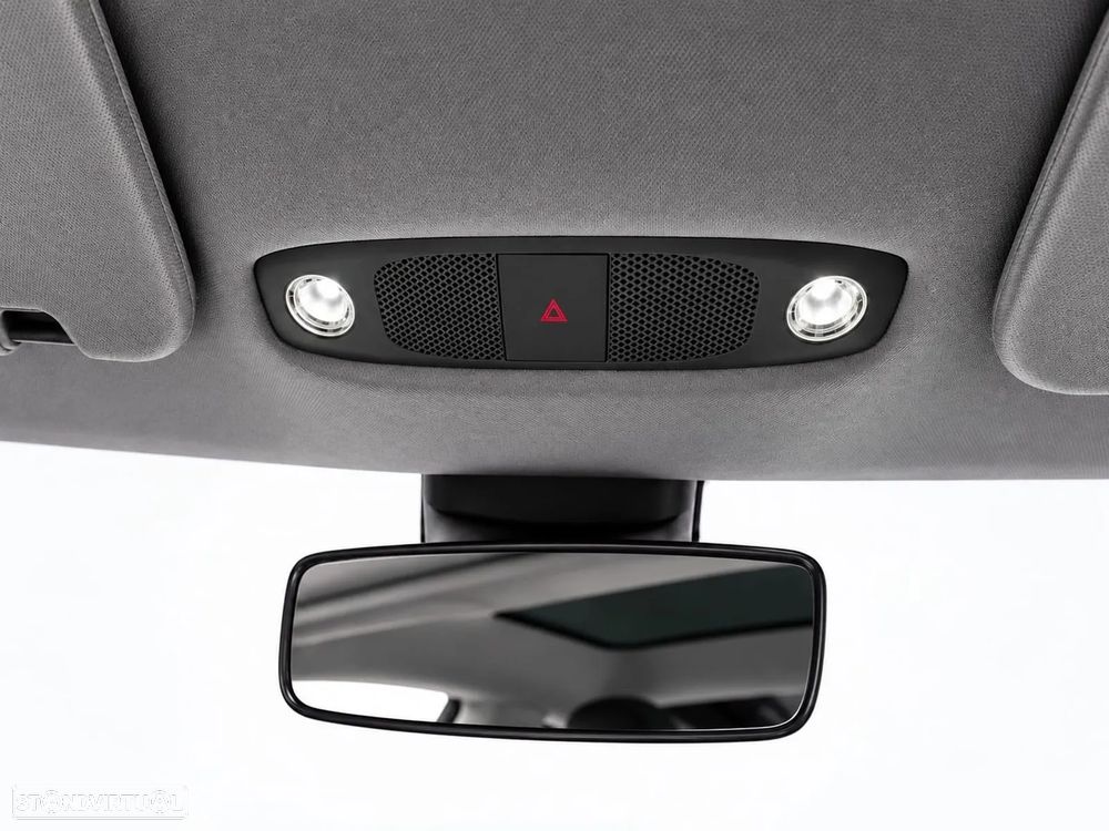 Tesla Model 3 Long-Range Dual Motor AWD - 27