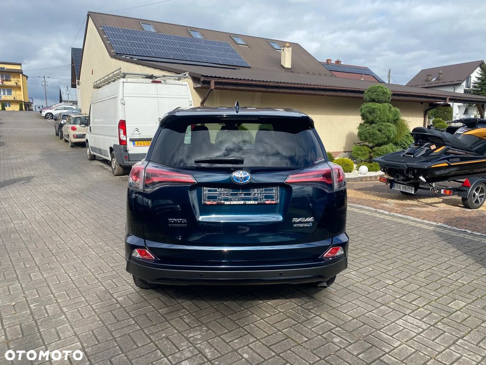 Toyota RAV4 - 5