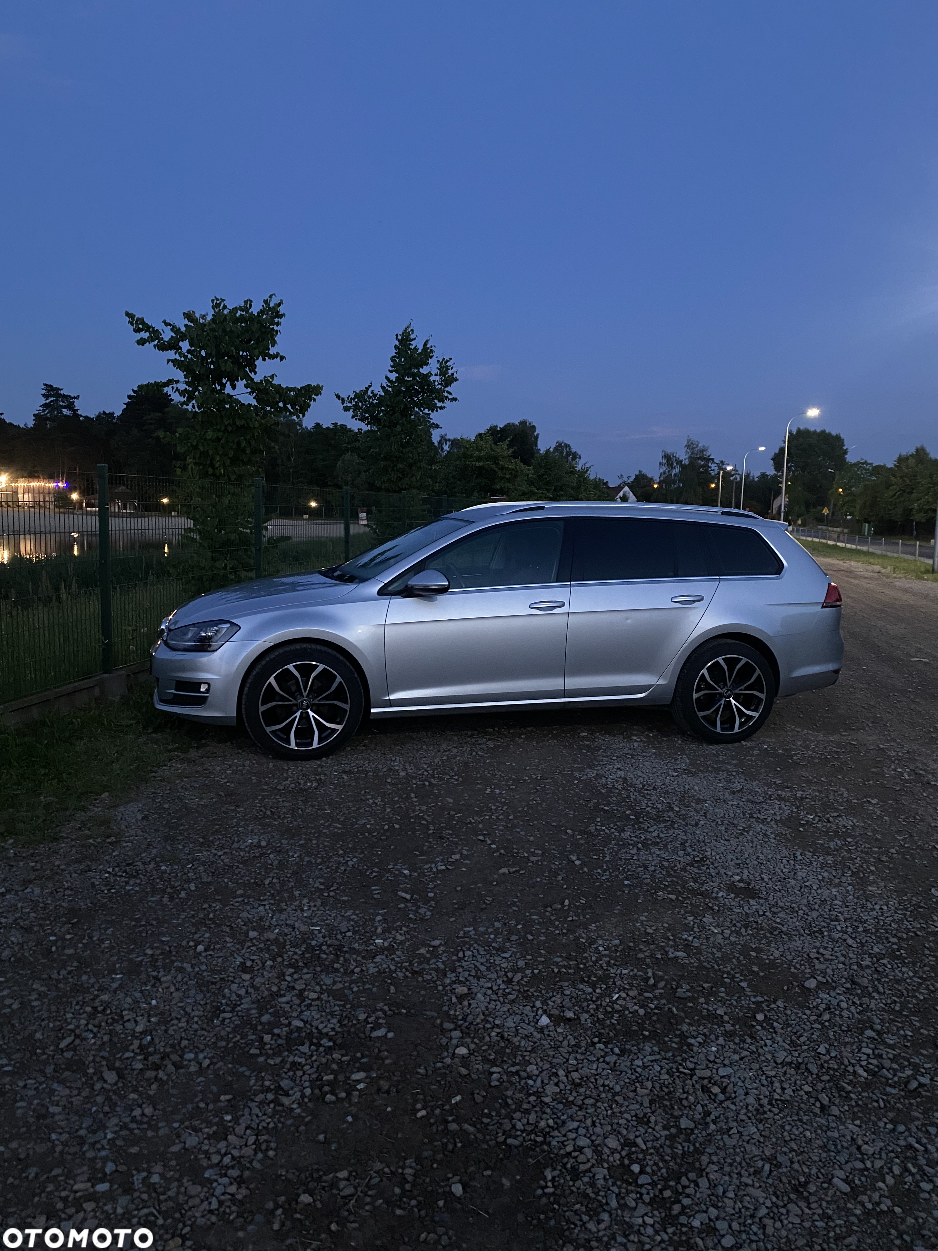 Volkswagen Golf - 11