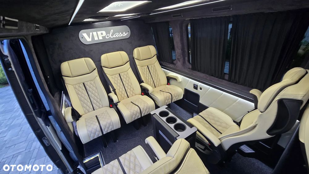 Mercedes-Benz Sprinter - 21