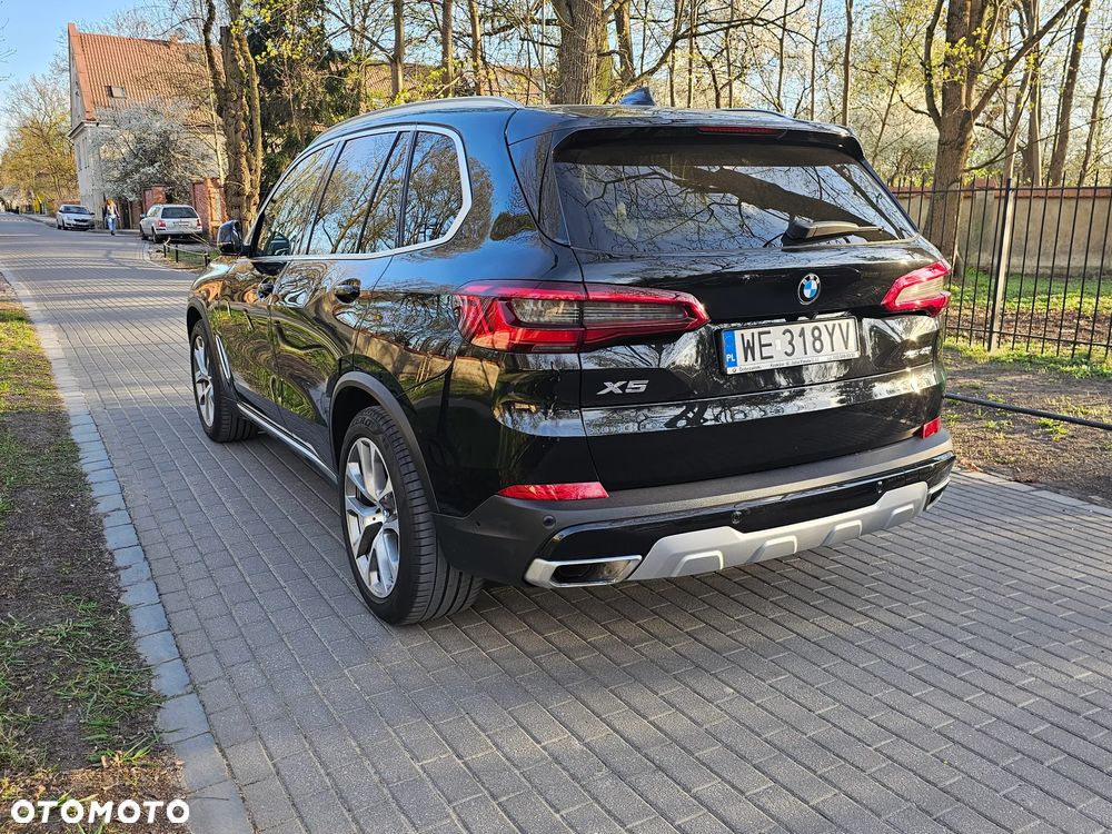BMW X5 xDrive40i - 8