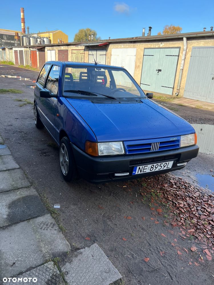 Fiat Uno 899 - 8
