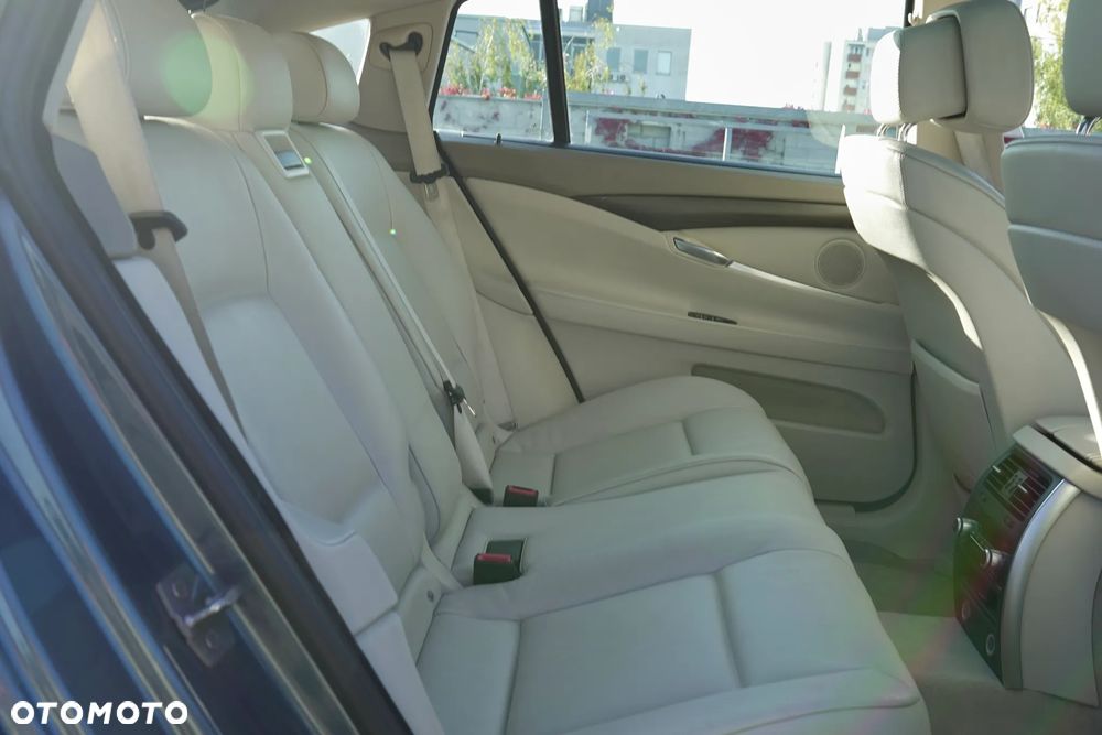 BMW 5GT 535d xDrive - 35